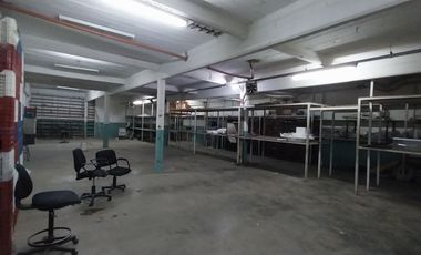ALQUILER Depósito 900 m2 !!!