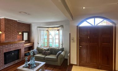 Interesante casa  en lote 10x33 ubicada en el corazon de Playa Grande