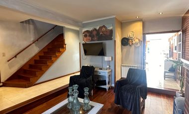 Interesante casa  en lote 10x33 ubicada en el corazon de Playa Grande