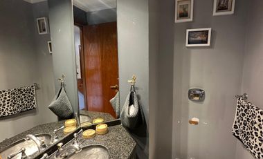 Interesante casa  en lote 10x33 ubicada en el corazon de Playa Grande