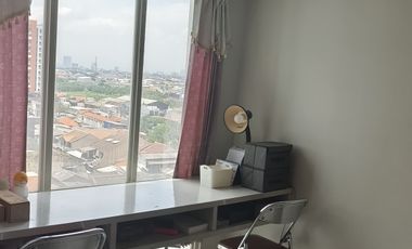 Dijual / Disewakan Apartment The Square Murah Furnish dekat Petra Siwalankerto