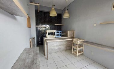 HOT Sewa 2 Kios Usaha Strategis Hadap Jalan, Strategis lokasi Bassura