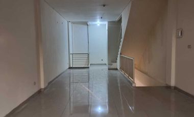 Disewakan Cepat Ruko Wall Street Green Lake City Seberang RM. Dapur Medan