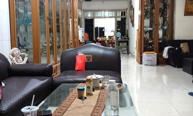 Jual Rumah Sunter Agung Perkasa 2 Lantai Semifurnished Jakarta Utara