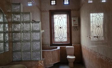 Rumah Mewah Hook Halaman Luas di Merak Sidomukti Salatiga