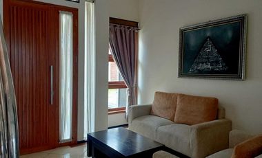 Disewakan Rumah Full Furnished di Cluster Sayap Cikutra Bandung