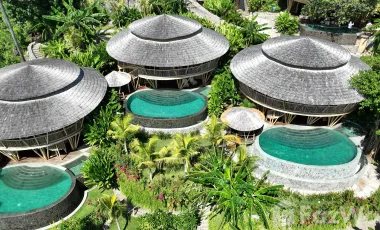 13 Bedroom Villa for sale in Abang, Bali