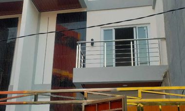 Dijual Rumah di Jalan Angke Indah, Jakarta Barat