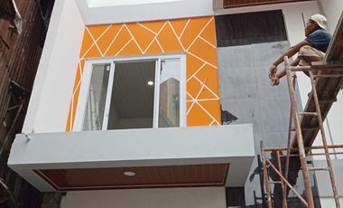 Dijual Rumah di Jalan Angke Indah, Jakarta Barat