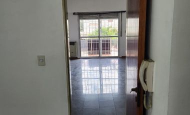 Departamento en alquiler en Moron Sur