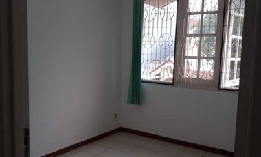 Disewakan rumah vila valensia ( min 2thn)