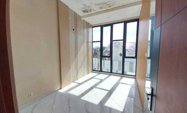 Townhouse dekat Polda Palembang