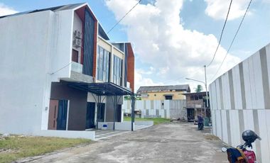 Townhouse dekat Polda Palembang