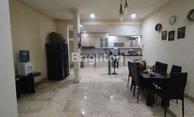 RUMAH 3 LANTAI SIAP HUNI LOKASI ANGKE INDAH JAKARTA BARAT