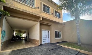 CASA EN VENTA LOMAS DE ZAMORA 5 AMBIENTES