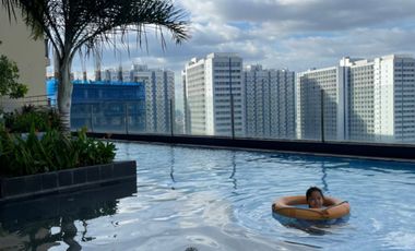For Sale at Salcedo SkySuites: 1BR with Maid's Room and Parking Slot