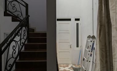 Disewakan Townhouse Mewah lokasi strategis Jagakarsa