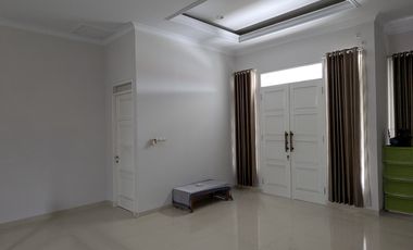 Disewakan Townhouse Mewah lokasi strategis Jagakarsa