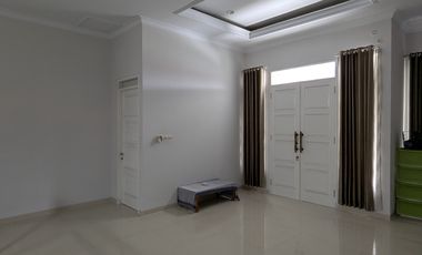 Disewakan Townhouse Mewah lokasi strategis Jagakarsa