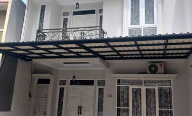 Disewakan Townhouse Mewah lokasi strategis Jagakarsa