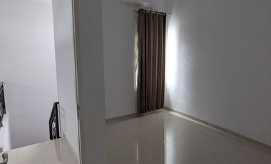 Disewakan Townhouse Mewah lokasi strategis Jagakarsa