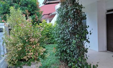 RUMAH LOKASI SANGAT STRATEGIS DAN NYAMAN