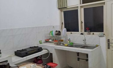 RUMAH LOKASI SANGAT STRATEGIS DAN NYAMAN