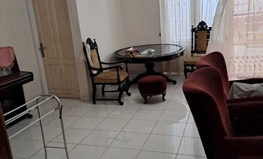 RUMAH LOKASI SANGAT STRATEGIS DAN NYAMAN