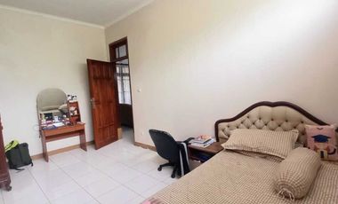 Dijual Rumah Luas dan Strategis Dekat Pemda Karawang