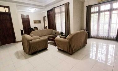 Dijual Rumah Luas dan Strategis Dekat Pemda Karawang