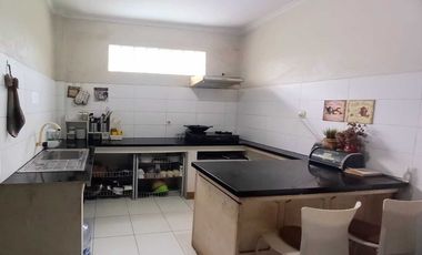 Dijual Rumah Luas dan Strategis Dekat Pemda Karawang