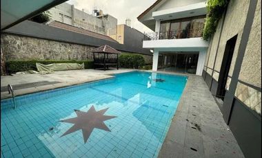 Rumah Cantik Disewakan di daerah Matraman, Jakarta Timur