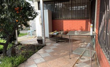 Casa en Venta en Quinta Avenida y Autopista Central