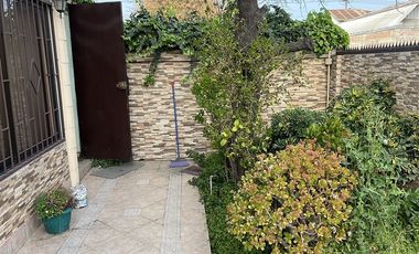 Casa en Venta en Quinta Avenida y Autopista Central