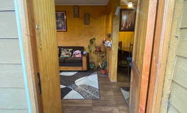 SE ARRIENDA CASA AMOBLADA EN BARRIO LOS CONQUISTADORES