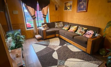 SE ARRIENDA CASA AMOBLADA EN BARRIO LOS CONQUISTADORES