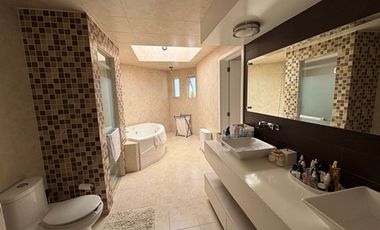 VENTA/RENTA CASA EN SAN CARLOS