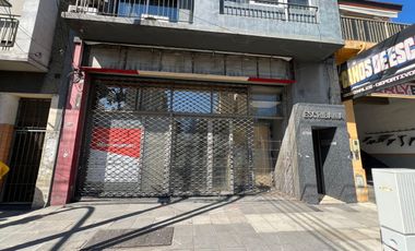 Local en Lanús Este