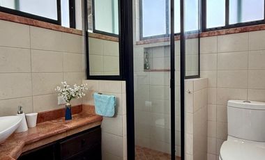 Hermosa Casa estilo Colonial 4 Recámaras en Venta en Esmeralda Norte Colima