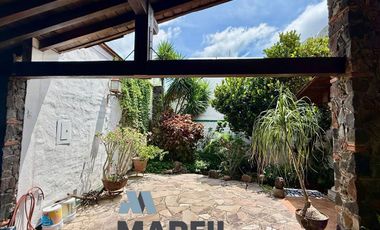 Hermosa Casa estilo Colonial 4 Recámaras en Venta en Esmeralda Norte Colima