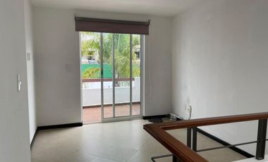 Casa en Venta Fracc Bosques de Encinos, cerca carretera México Toluca