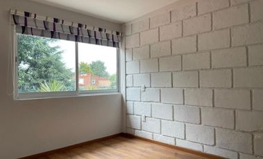 Casa en Venta Fracc Bosques de Encinos, cerca carretera México Toluca