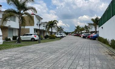 Casa en Venta Fracc Bosques de Encinos, cerca carretera México Toluca