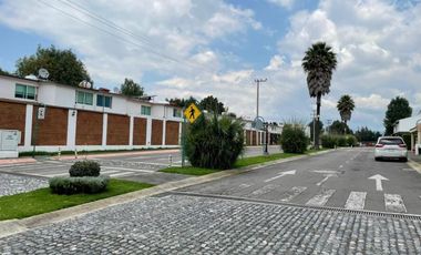 Casa en Venta Fracc Bosques de Encinos, cerca carretera México Toluca