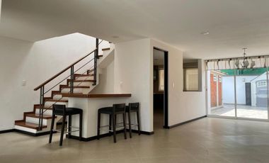 Casa en Venta Fracc Bosques de Encinos, cerca carretera México Toluca