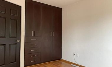 Casa en Venta Fracc Bosques de Encinos, cerca carretera México Toluca