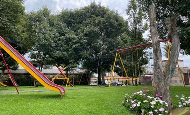 Casa en Venta Fracc Bosques de Encinos, cerca carretera México Toluca