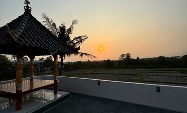 Villa Tropis Minimalis Dekat Pantai di Banjarangkan Klungkung