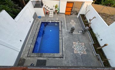 Villa Tropis Minimalis Dekat Pantai di Banjarangkan Klungkung