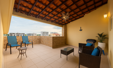 Amplio Condominio de 4 Recámaras en Orquídeas Flamingos – Comunidad Cerrada con Alberca, Tenis y Cuotas de Mantenimiento Bajas en Nuevo Vallarta